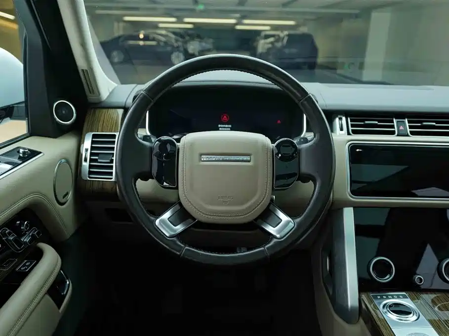 Range Rover 2018 3.0 SC V6 Vogue Extended Edition купить на сайте DeffCars
