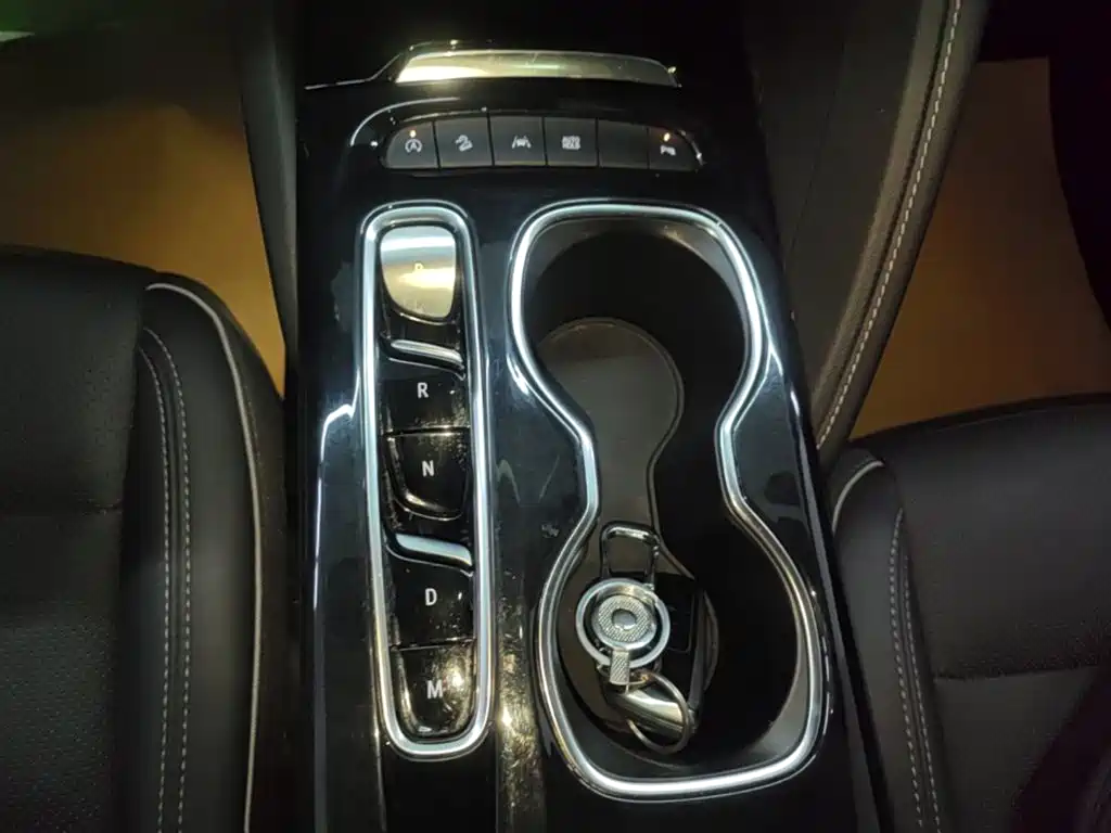 Envision Plus 2023 Envision Plus 652T five-seat four-wheel drive luxury model купить на сайте DeffCars