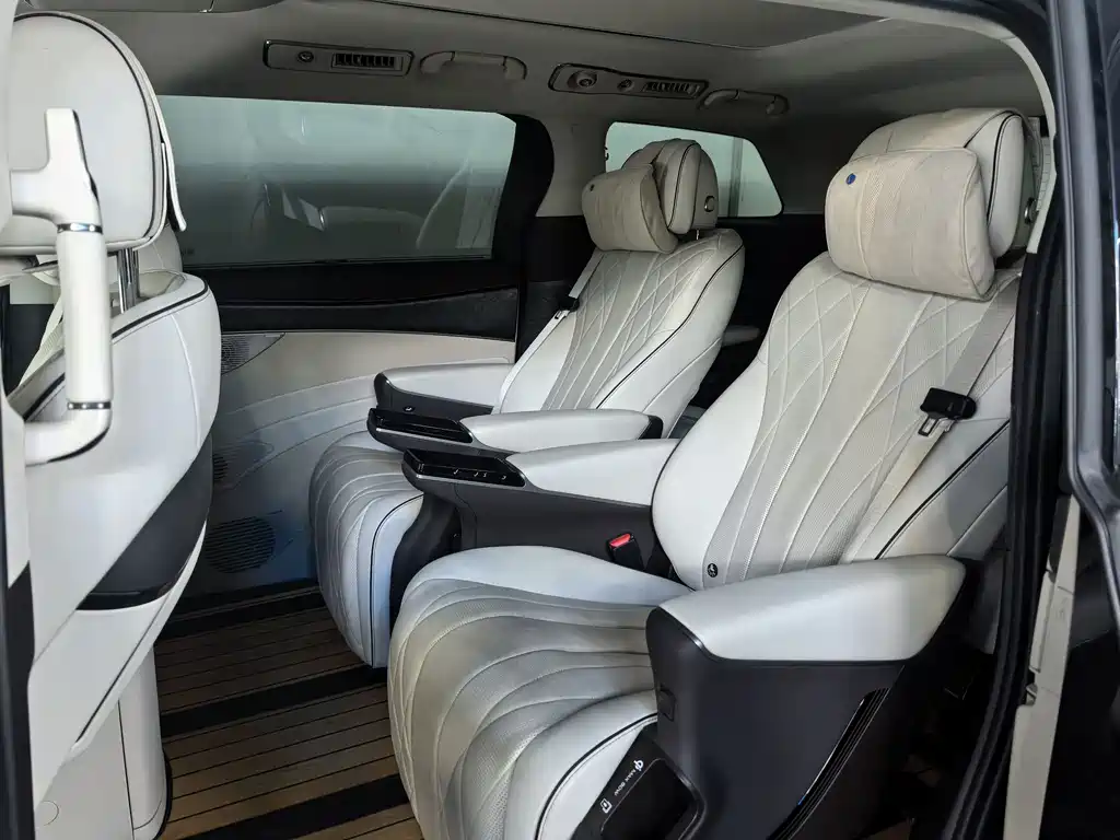 Denza D9 2024 DM-i 1050 Exclusive Type купить на сайте DeffCars