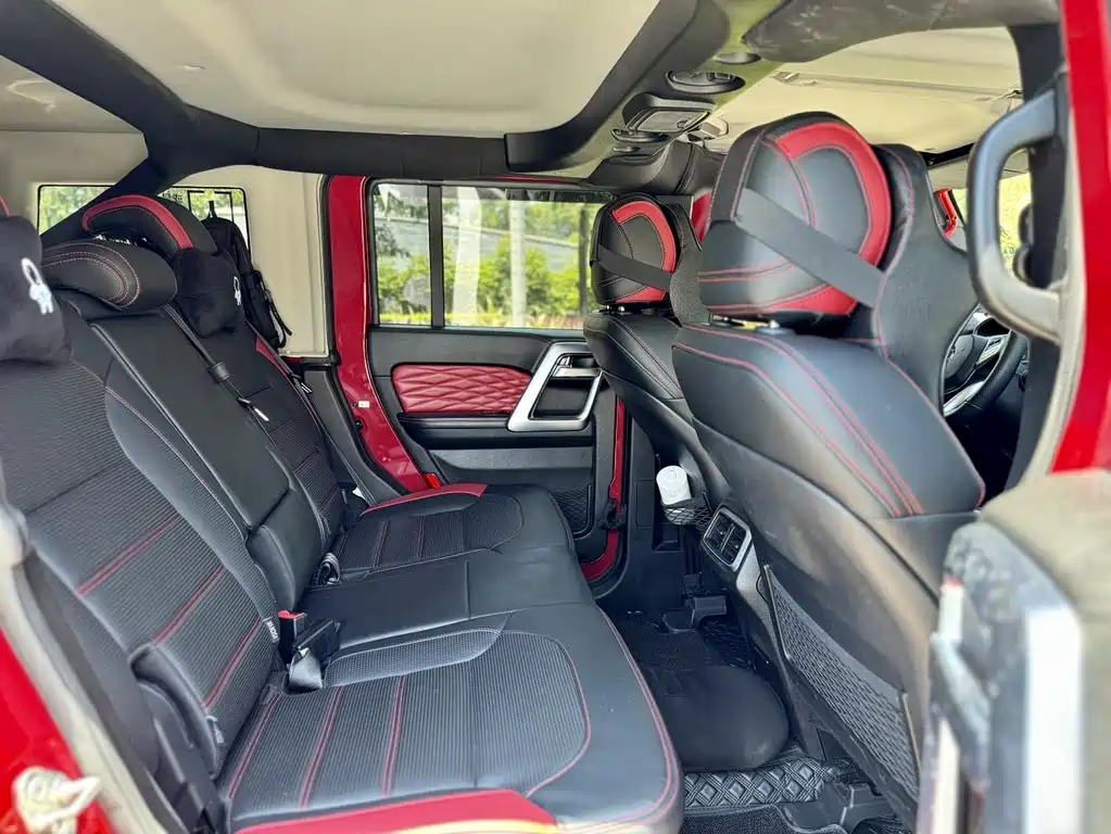 Beijing Off-Road BJ40 2018 PLUS 2.3T automatic four-wheel drive flagship version National V купить на сайте DeffCars