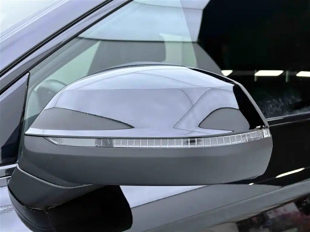 Audi Q5L 2024 40 TFSI luxury and dynamic model купить на сайте DeffCars