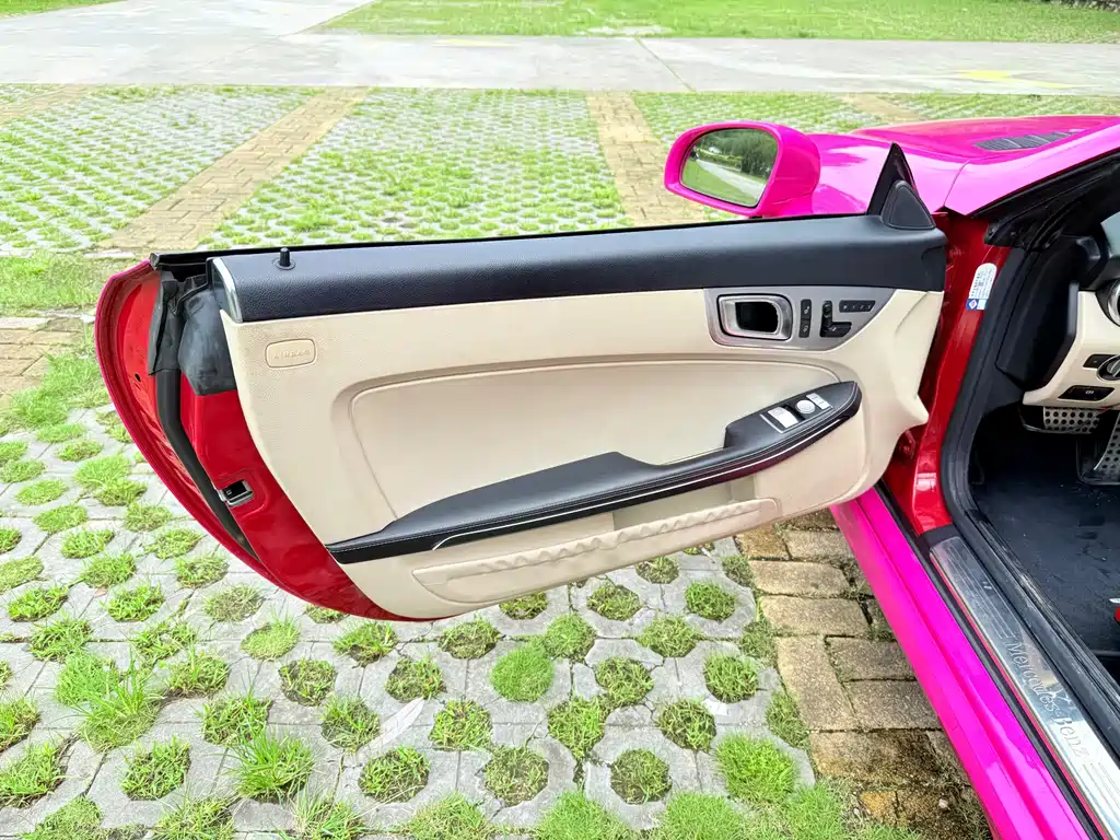 Mercedes SLK-Class 2011 SLK 200 Fashion Edition купить на сайте DeffCars