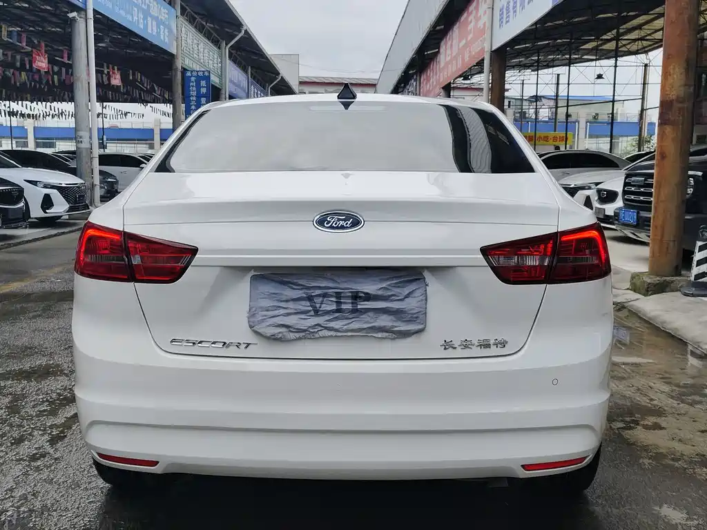 Escort 2017 facelift 1.5L automatic comfort model купить на сайте DeffCars