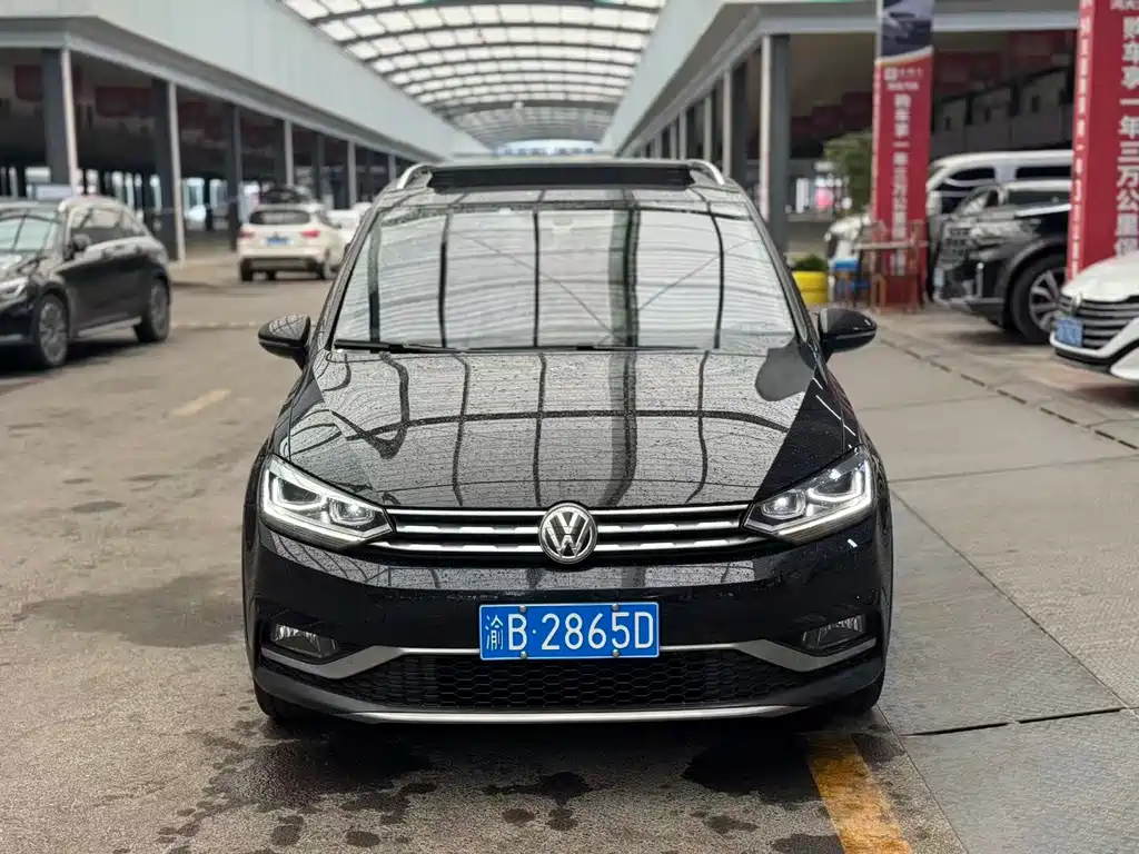 Touran 2018 Touran L 280TSI DSG Expansion Deluxe Edition 6 seats National V купить на сайте DeffCars