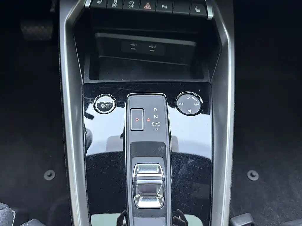 Audi A3 2022 A3L Limousine 35 TFSI Fashionable and Sporty купить на сайте DeffCars