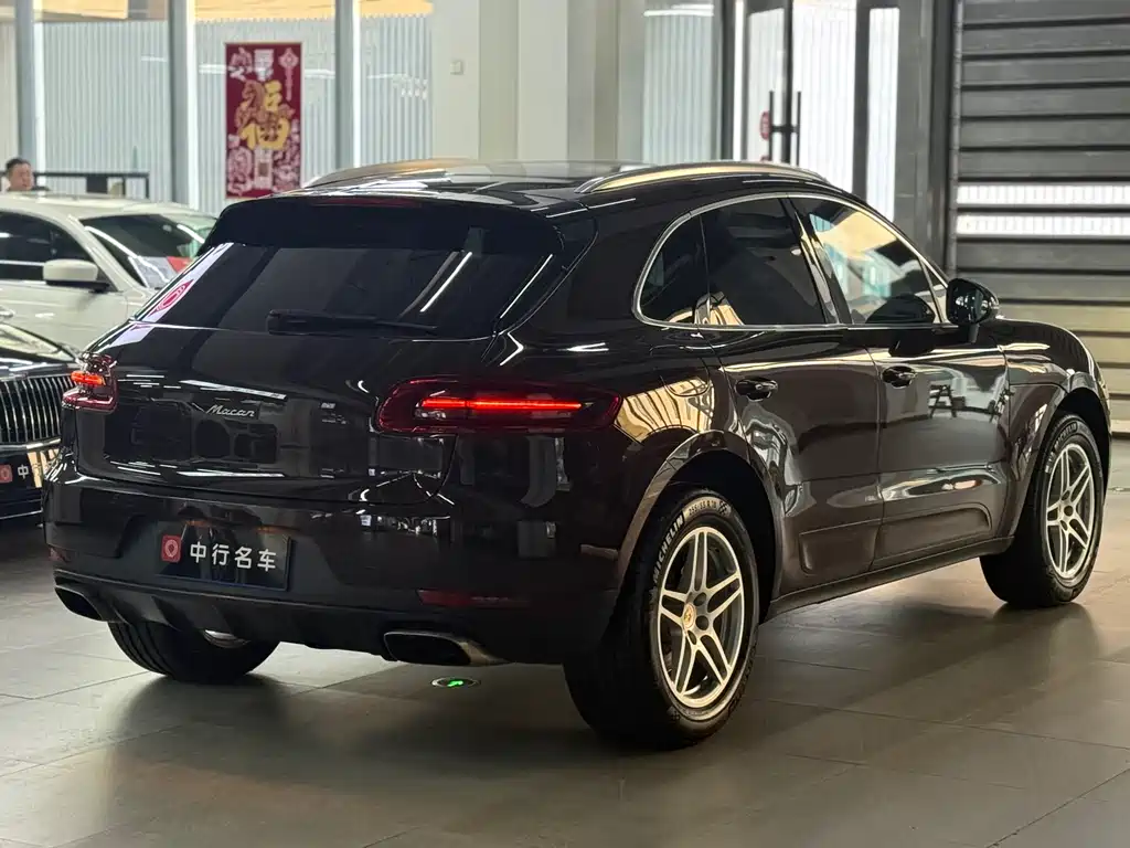 Macan 2017 Macan 2.0T купить на сайте DeffCars