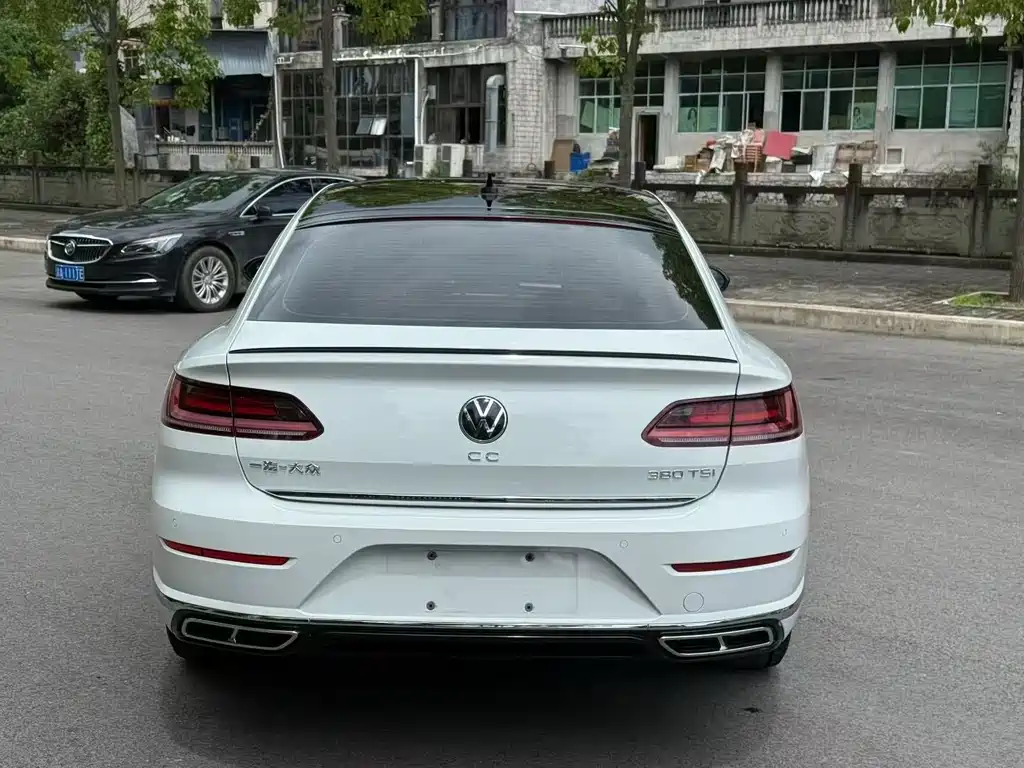 FAW-Volkswagen CC 2024 380TSI eye-catching version купить на сайте DeffCars