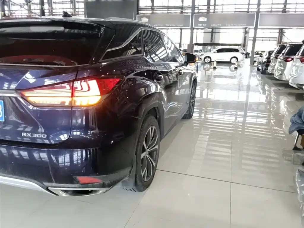 Lexus RX 2020 facelift 300 four-wheel drive elegant version купить на сайте DeffCars