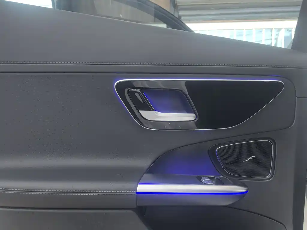 Mercedes-Benz C-Class 2024 Modification 2 C 260 L Sports Edition купить на сайте DeffCars