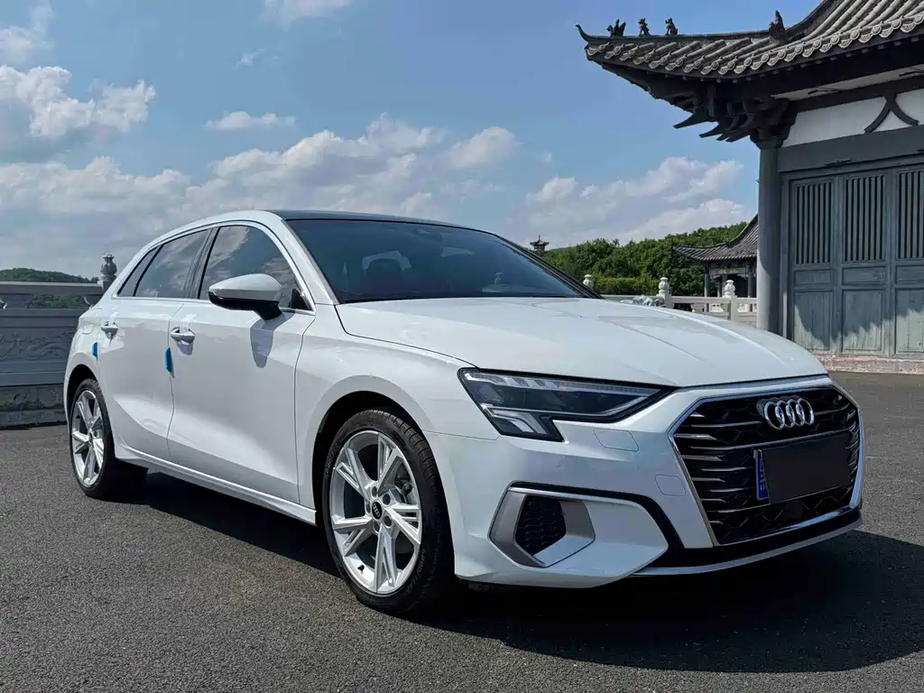 Audi A3 2023 Sportback 35 TFSI stylish and sporty купить на сайте DeffCars