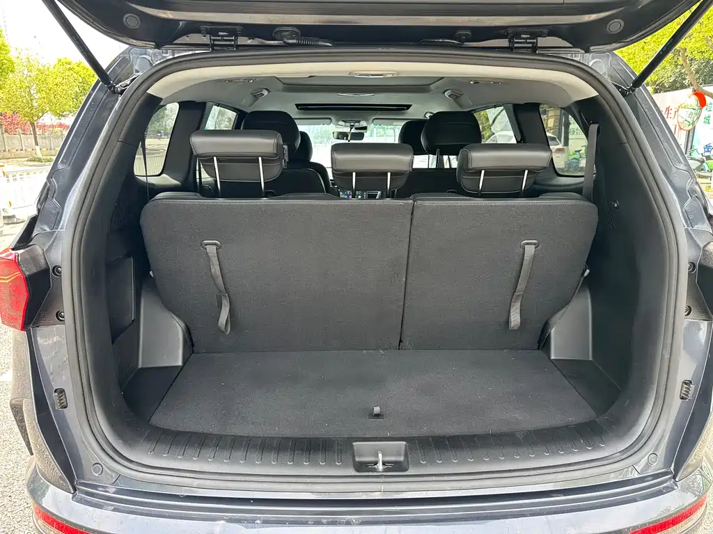 Kustu 2024 270TGDi LUX Premium Edition купить на сайте DeffCars