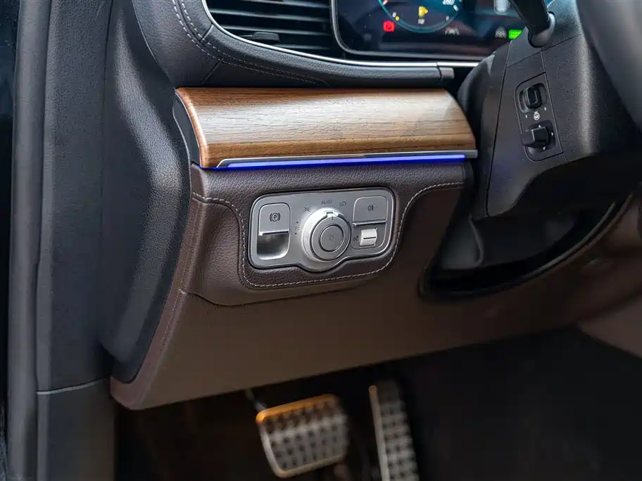Mercedes-Benz GLS 2021 facelift GLS 450 4MATIC luxury model купить на сайте DeffCars