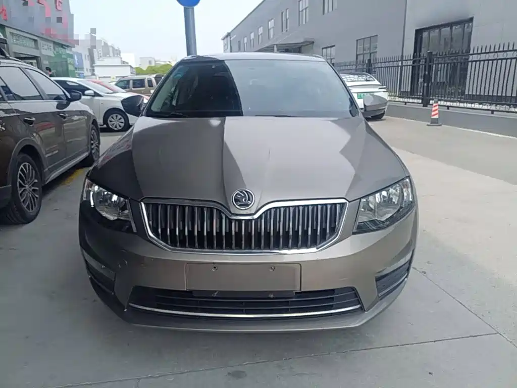 Octavia 2017 1.6L automatic version купить на сайте DeffCars