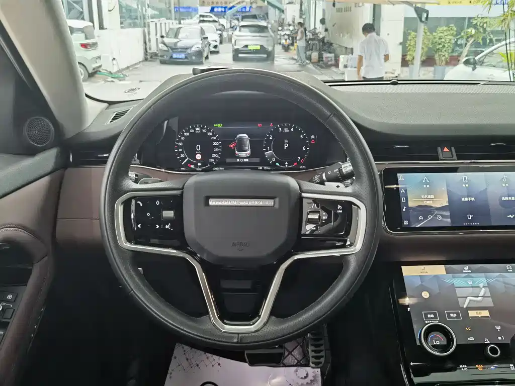 Range Rover Evoque 2022 Evoque L 249PS R-Dynamic Deluxe Edition купить на сайте DeffCars