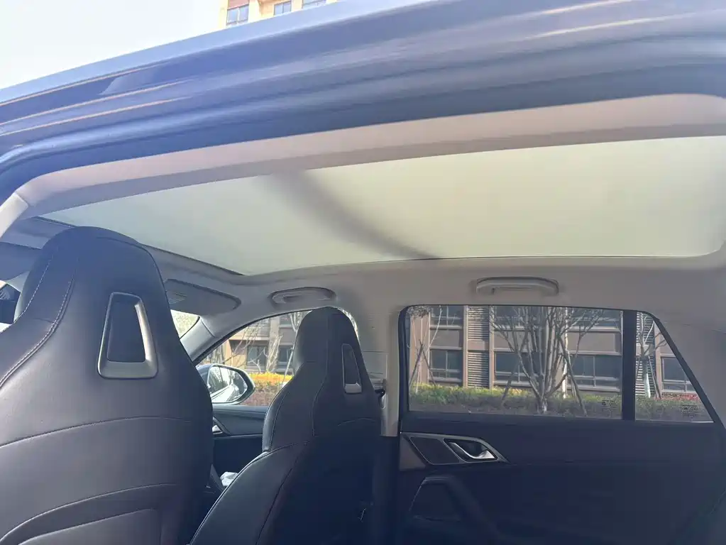 Roewe RX5 New Energy 2023 eRX5 Super Hybrid Comfort Edition купить на сайте DeffCars