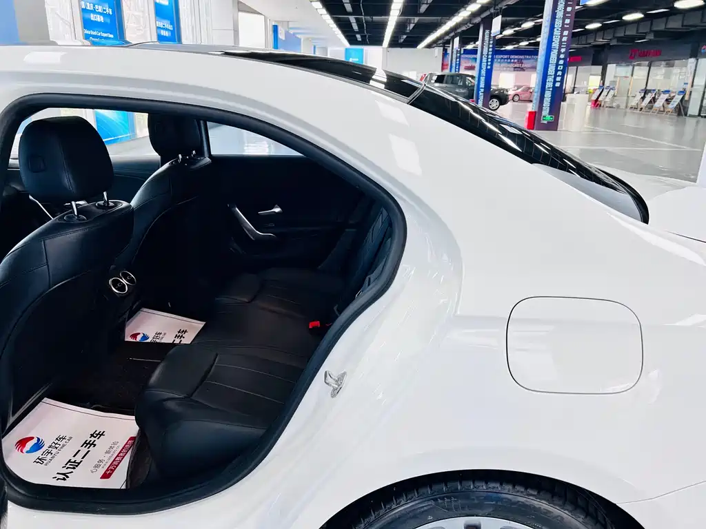 Mercedes-Benz A-Class 2022 facelift A 180 L sports sedan купить на сайте DeffCars