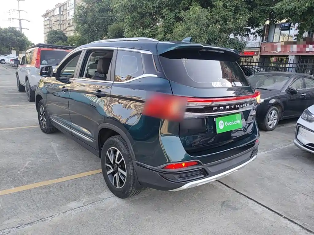 Fengxing T5 2022 Prosperity Model 1.5T Automatic Dream Chasing Edition Five Seats купить на сайте DeffCars