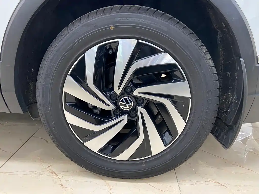 Tiguan L 2023 280TSI automatic two-wheel drive Chaochuang limited edition купить на сайте DeffCars
