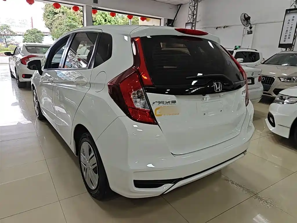 Fit 2018 1.5L CVT Comfort Edition купить на сайте DeffCars