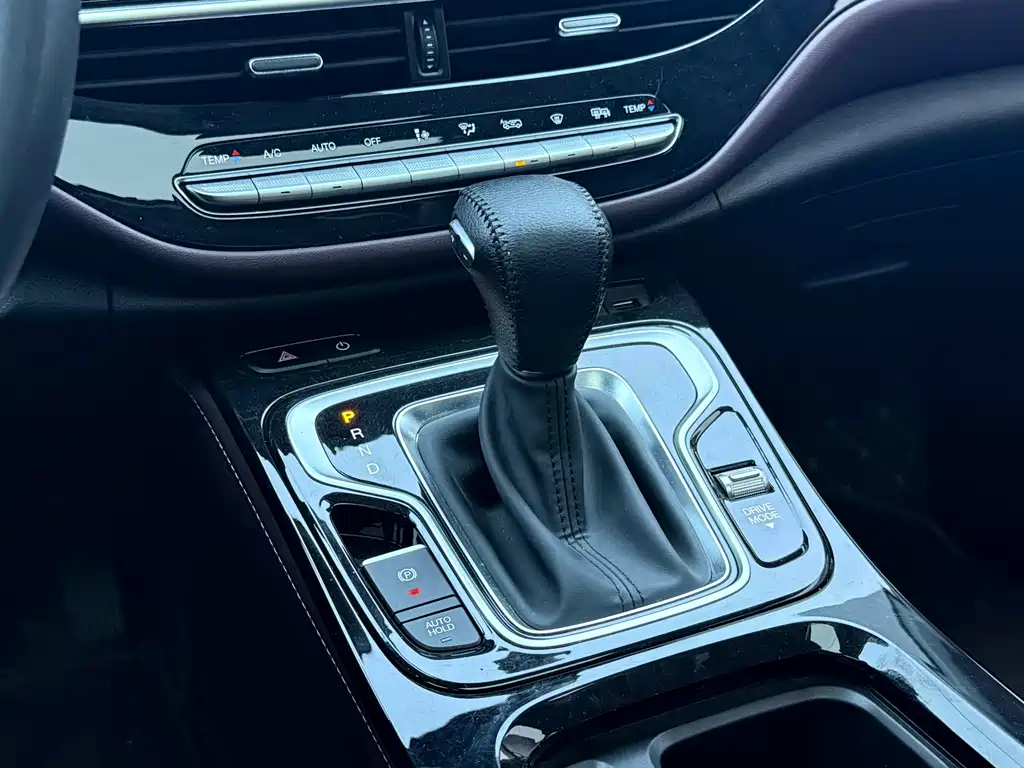 Trumpchi M6 2023 PRO 270T DCT Deluxe Edition купить на сайте DeffCars