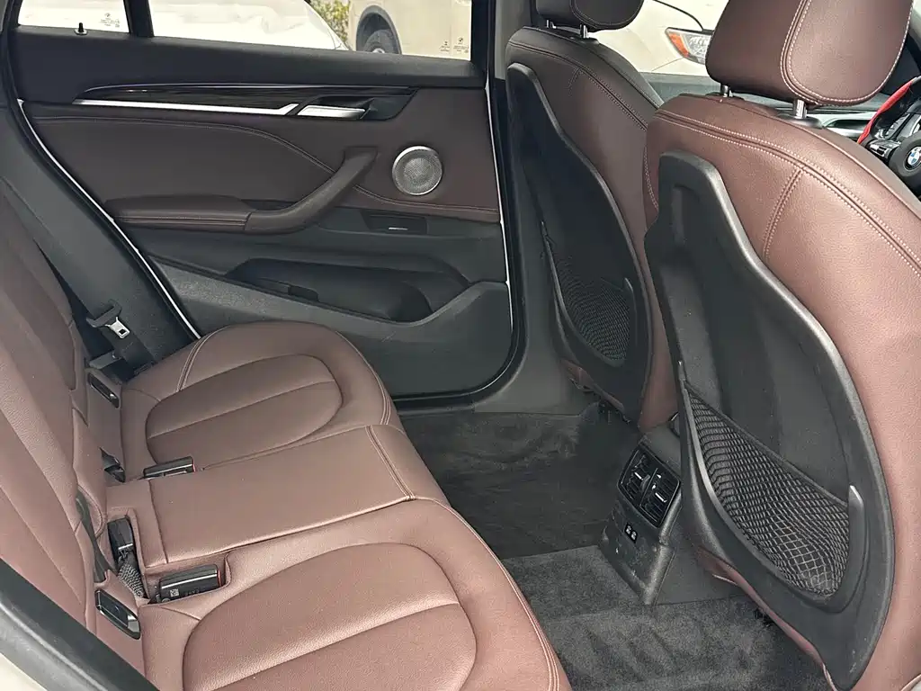 BMW X1 2021 xDrive25Li Exclusive Model купить на сайте DeffCars