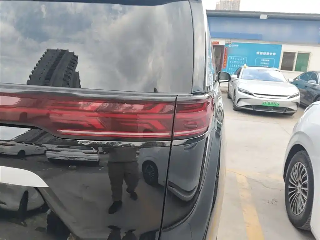 Denza D9 2022 EV 600 four-wheel drive flagship model купить на сайте DeffCars