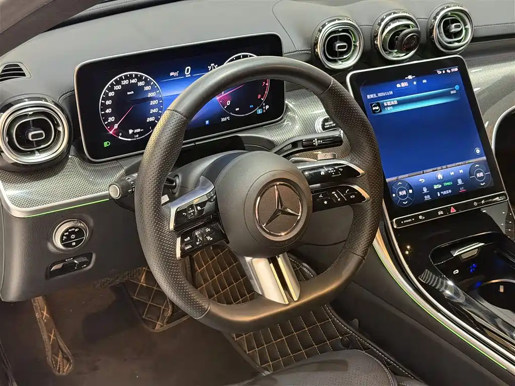 Mercedes-Benz C-Class 2024 facelift C 260 L sports version купить на сайте DeffCars