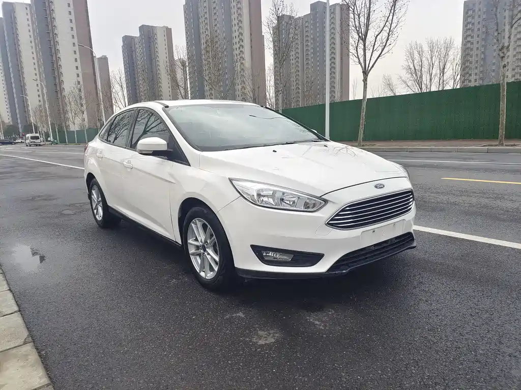 Focus 2018 sedan classic 1.6L manual stylish smart mobility version купить на сайте DeffCars