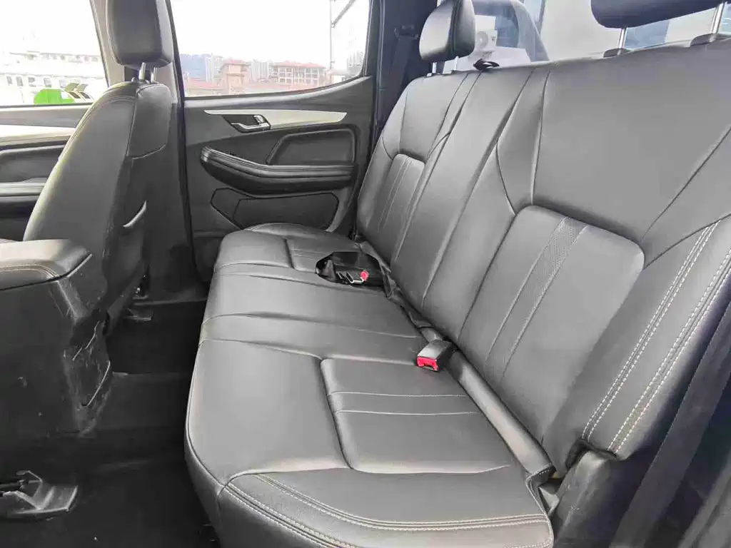 RE-MAX 2022 2.8T classic diesel four-wheel drive comfortable long-axle version JE493ZLQ6E купить на сайте DeffCars
