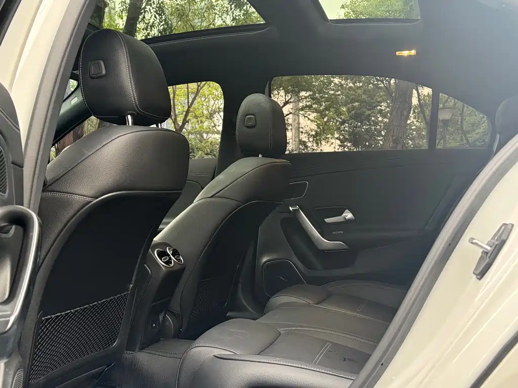 Mercedes-Benz A-Class AMG 2024 AMG A 35 L 4MATIC купить на сайте DeffCars