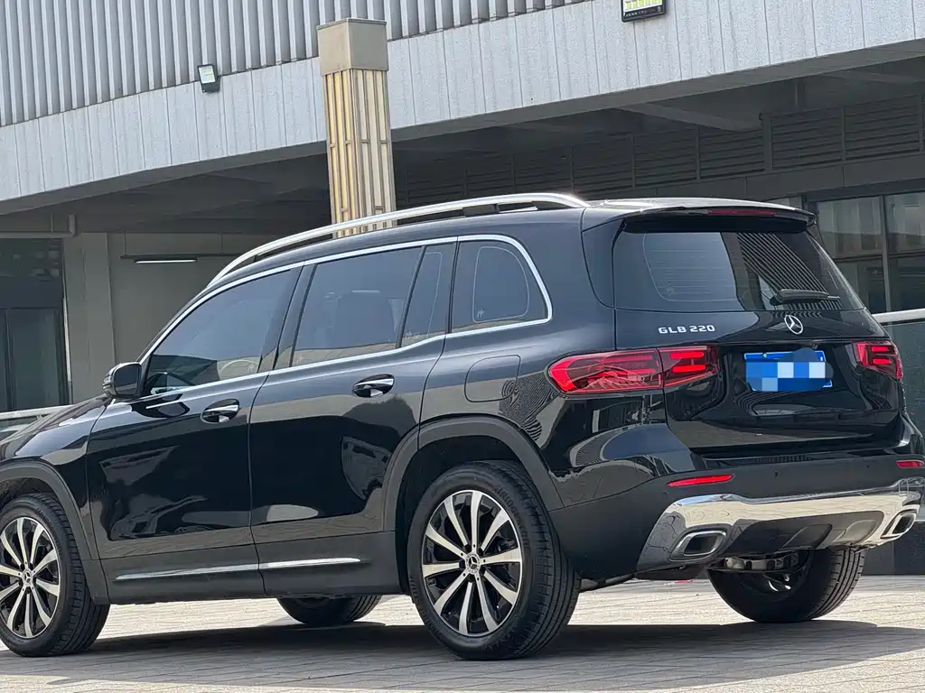 Mercedes-Benz GLB 2024 facelift GLB 220 fashion model купить на сайте DeffCars