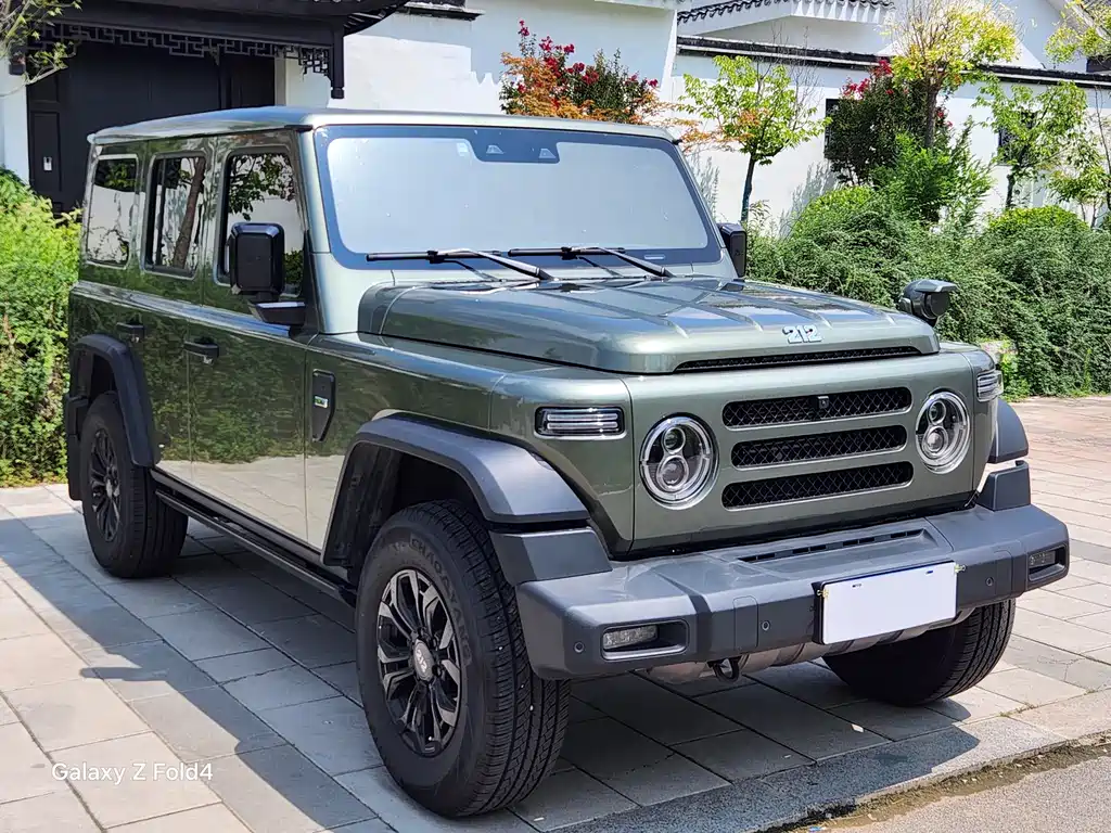 212 T01 2024 2.0T Explorer купить на сайте DeffCars