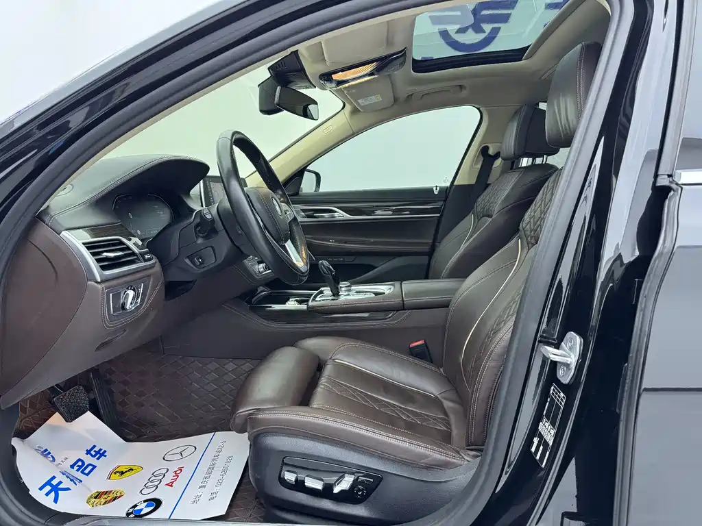 BMW 7 Series 2021 730Li Luxury Package купить на сайте DeffCars