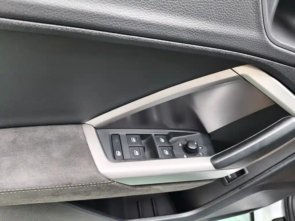 Audi Q3 2021 35 TFSI Fashionable and Dynamic купить на сайте DeffCars
