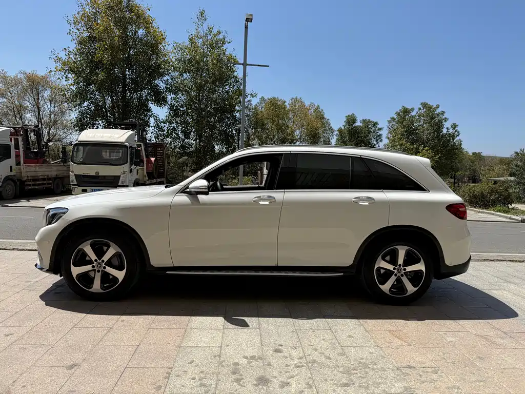 Mercedes-Benz GLC 2019 GLC 260 4MATIC luxury model купить на сайте DeffCars