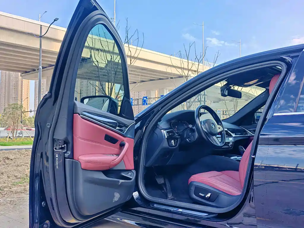 BMW 5 Series 2022 facelift 525Li M Sports Package купить на сайте DeffCars