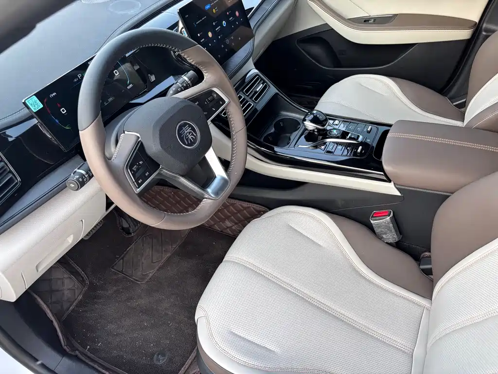 Qin PLUS 2024 Honor Edition DM-i 55KM Leading Model купить на сайте DeffCars