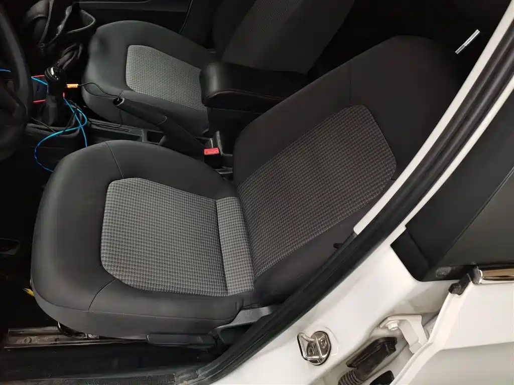 Santana 2018 1.5L Manual Fashion Edition купить на сайте DeffCars