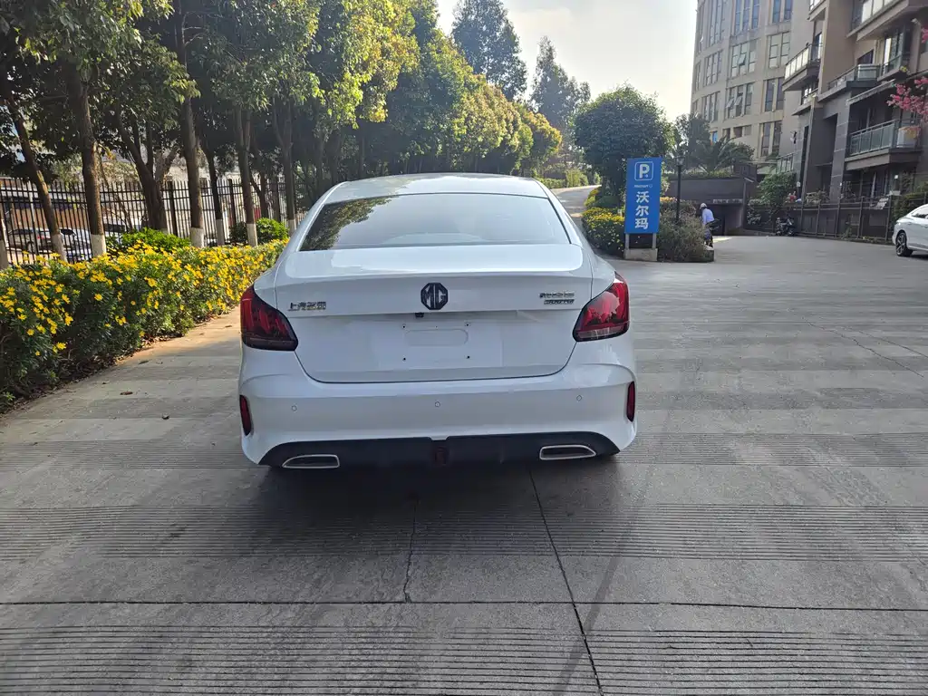 MG5 2021 300TGI DCT Chaoyue Qing Luxury Limited Edition купить на сайте DeffCars