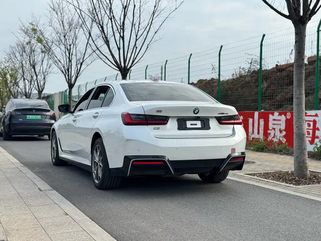 BMW i3 2025 eDrive 35 L купить на сайте DeffCars