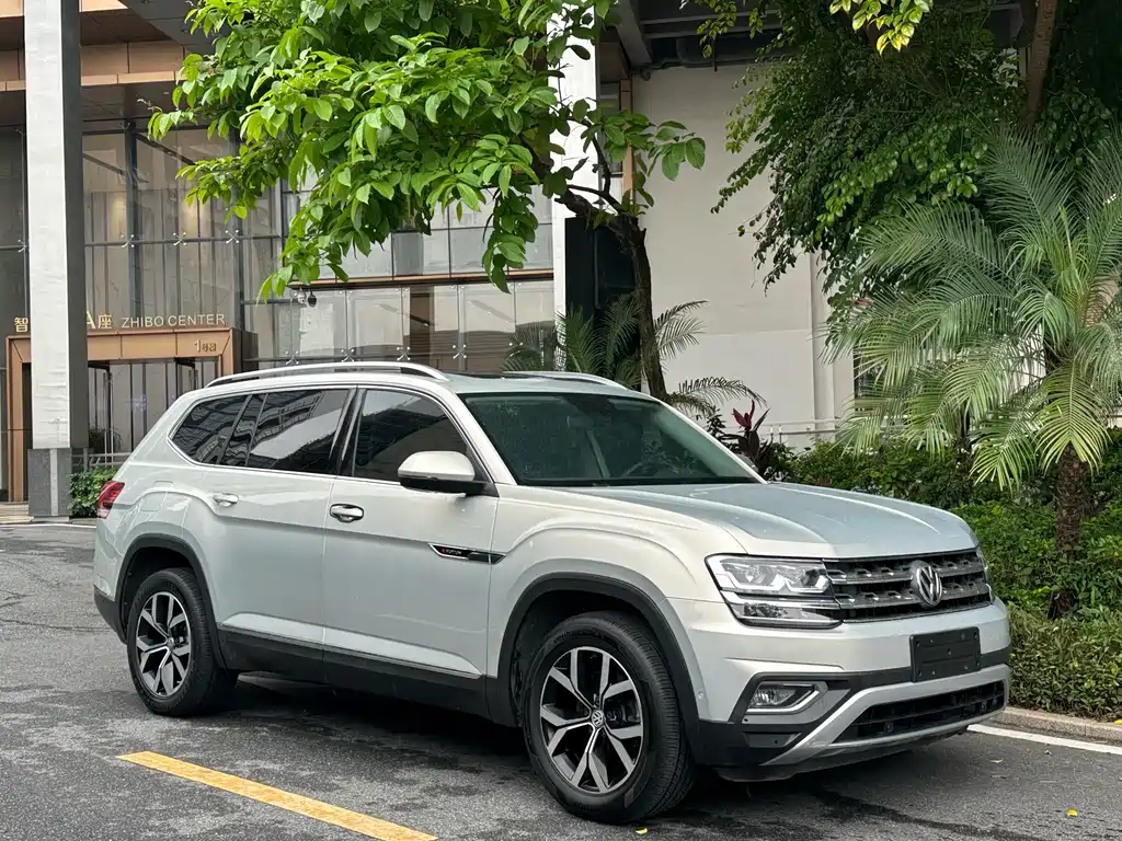 Touron 2019 380TSI four-wheel drive luxury version National VI купить на сайте DeffCars
