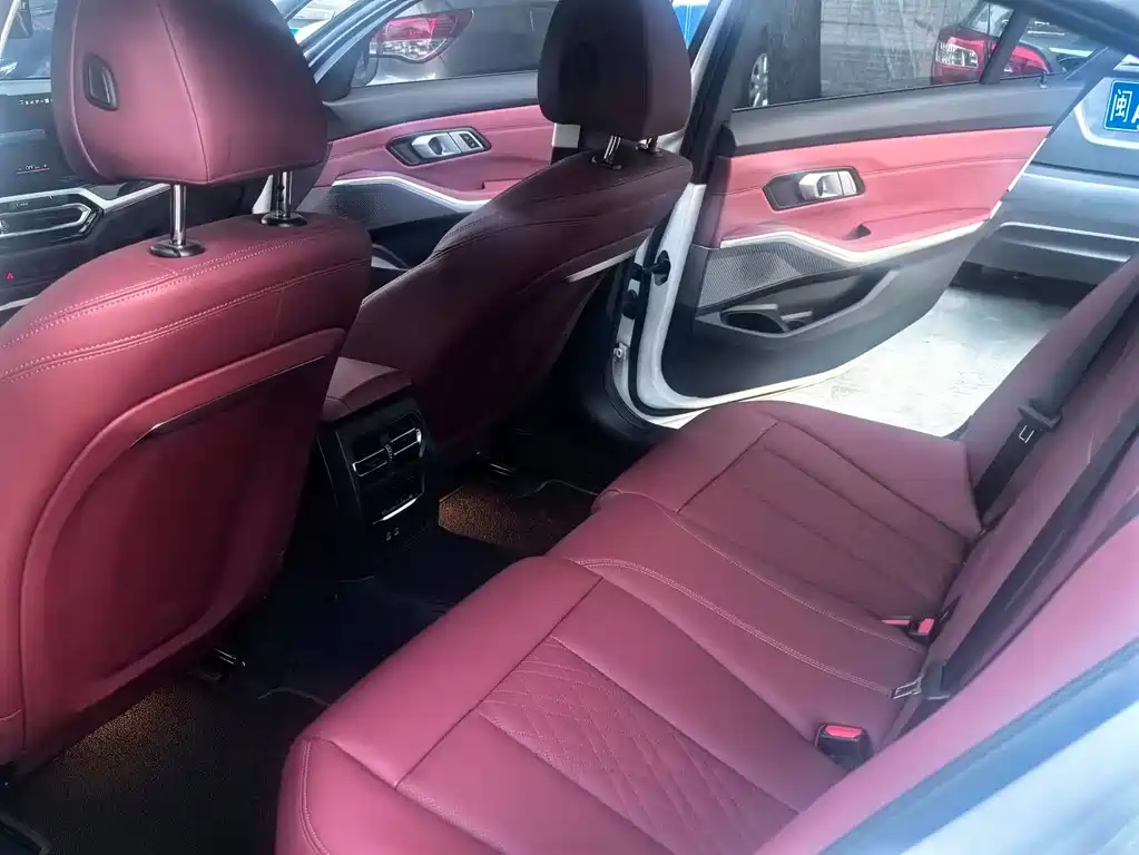 BMW i3 2022 eDrive 35 L купить на сайте DeffCars
