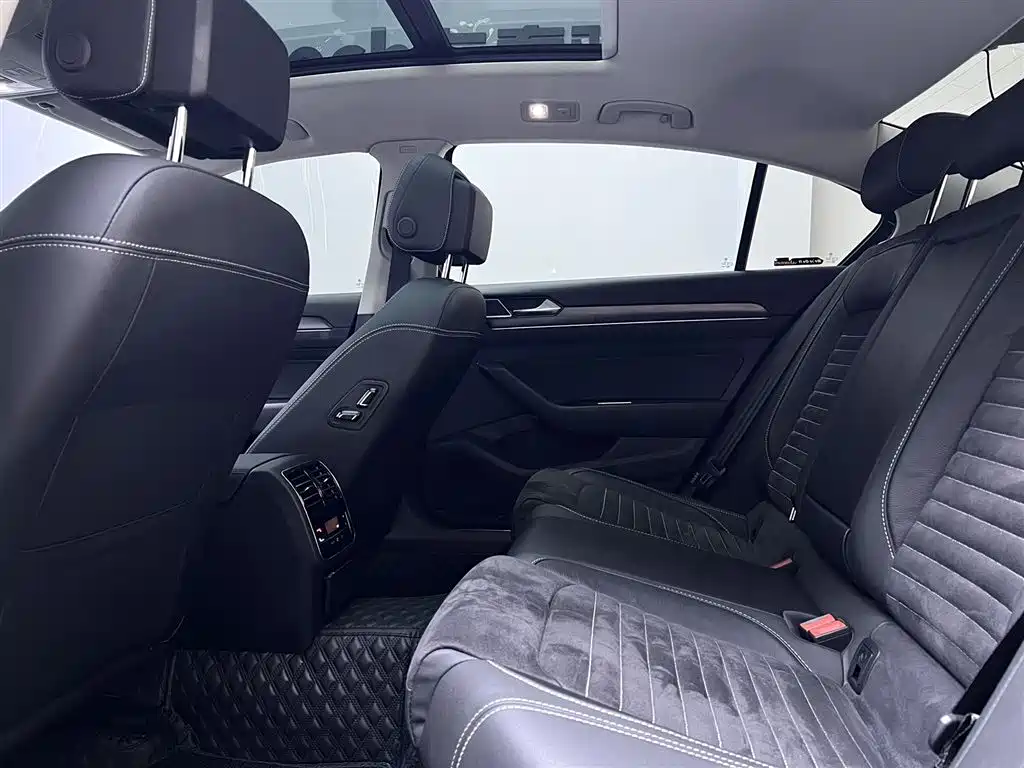 Magotan 2020 330TSI DSG luxury model купить на сайте DeffCars