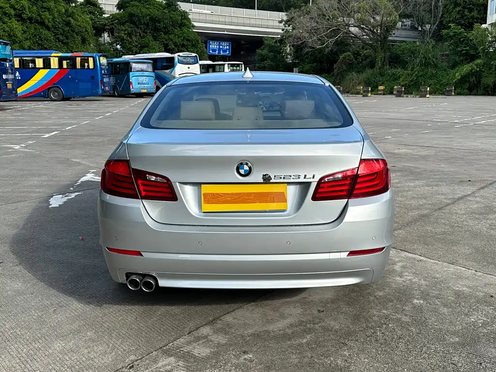 BMW 5 Series 2011 523Li Leading Model купить на сайте DeffCars