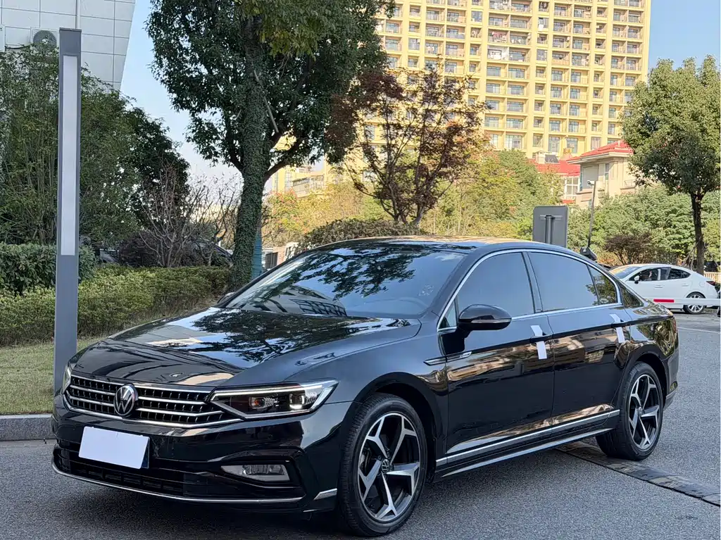 Magotan 2021 330TSI DSG 30th Anniversary Edition купить на сайте DeffCars