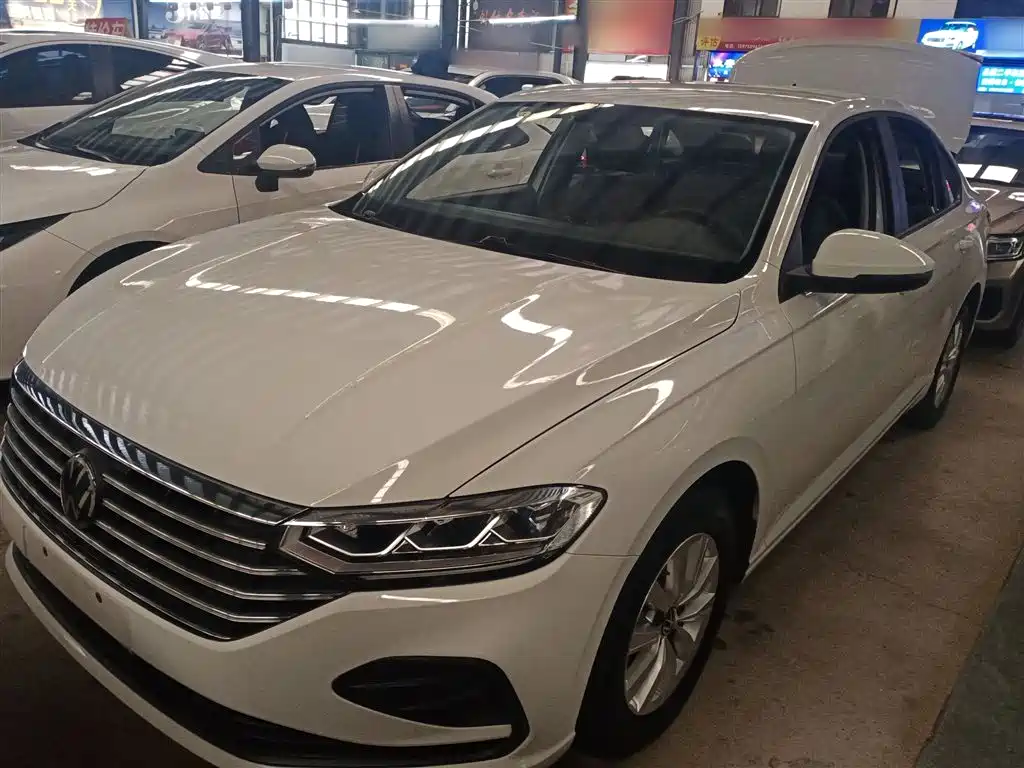 Lavida 2023 facelift 1.5L automatic Deyi version купить на сайте DeffCars