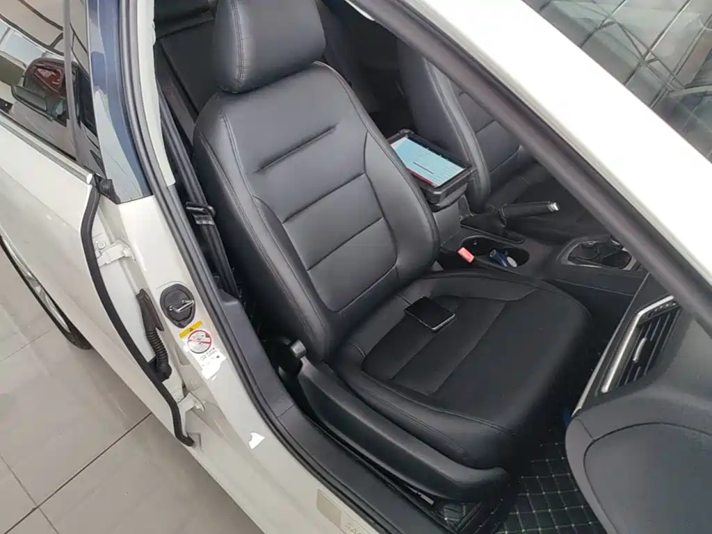 Sagitar 2014 facelift 1.6L automatic comfort type купить на сайте DeffCars