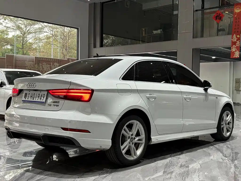 Audi A3 2020 Limousine 35 TFSI Fashion Type National V купить на сайте DeffCars