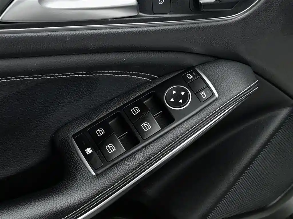 Mercedes-Benz GLA 2016 GLA 200 Dynamic купить на сайте DeffCars