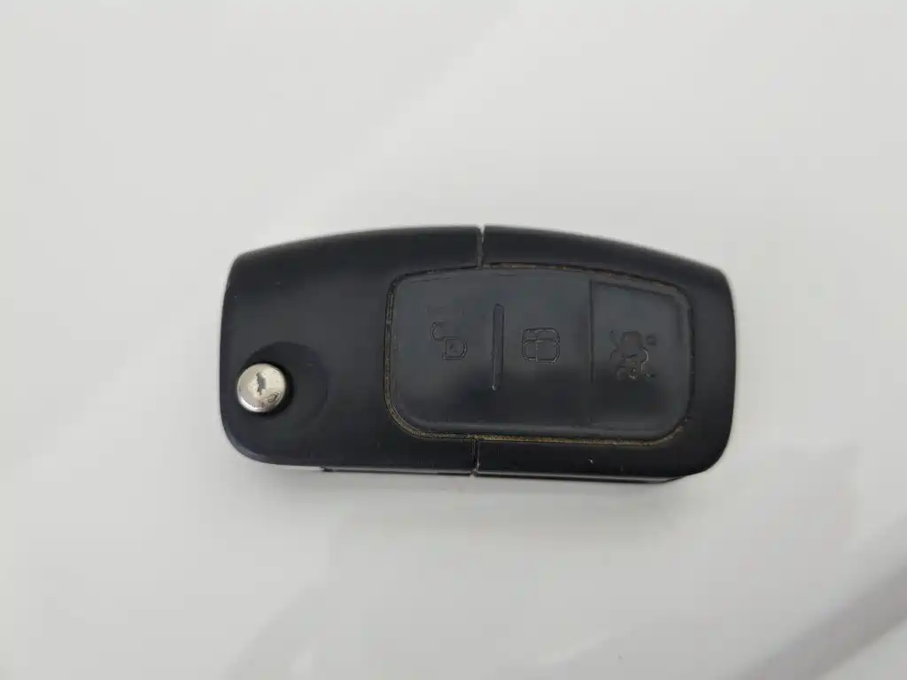 Focus 2013 hatchback classic 1.8L automatic basic model купить на сайте DeffCars